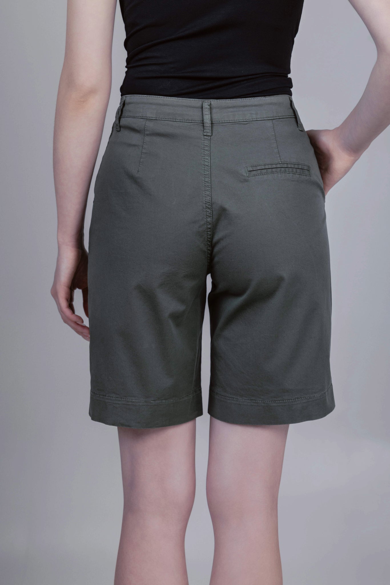 Ingrid Shorts Khaki Green